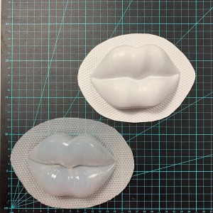 Trout Pout Lips Bath Bomb Mould 